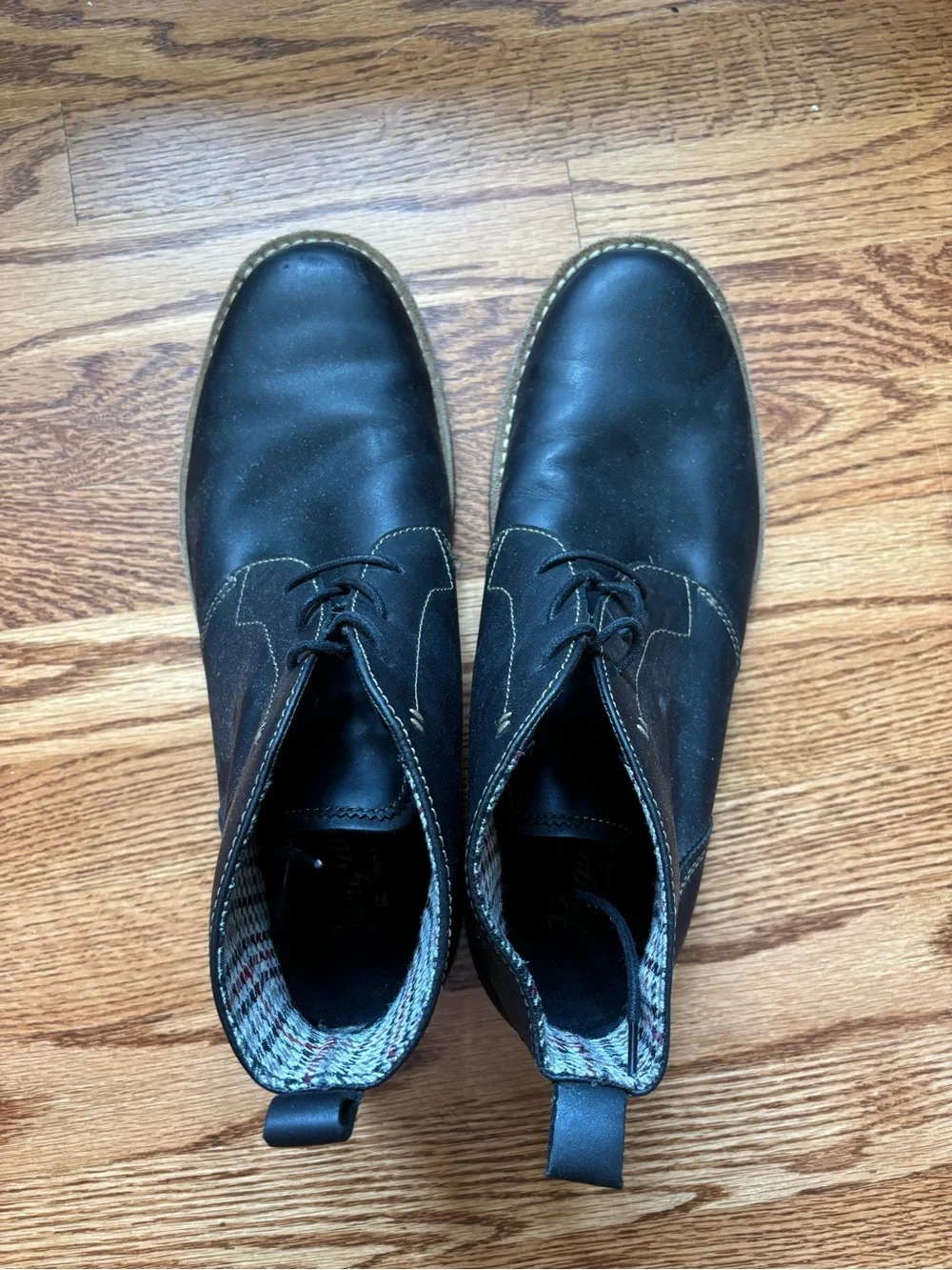 Men's Penguin Black Leather Lace-Up Chukka Boots